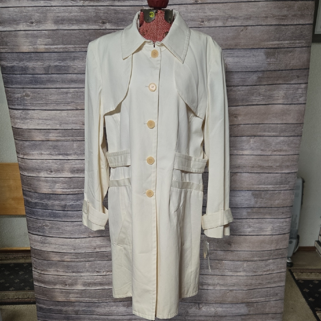 Chic Women's Cream Trench Coat